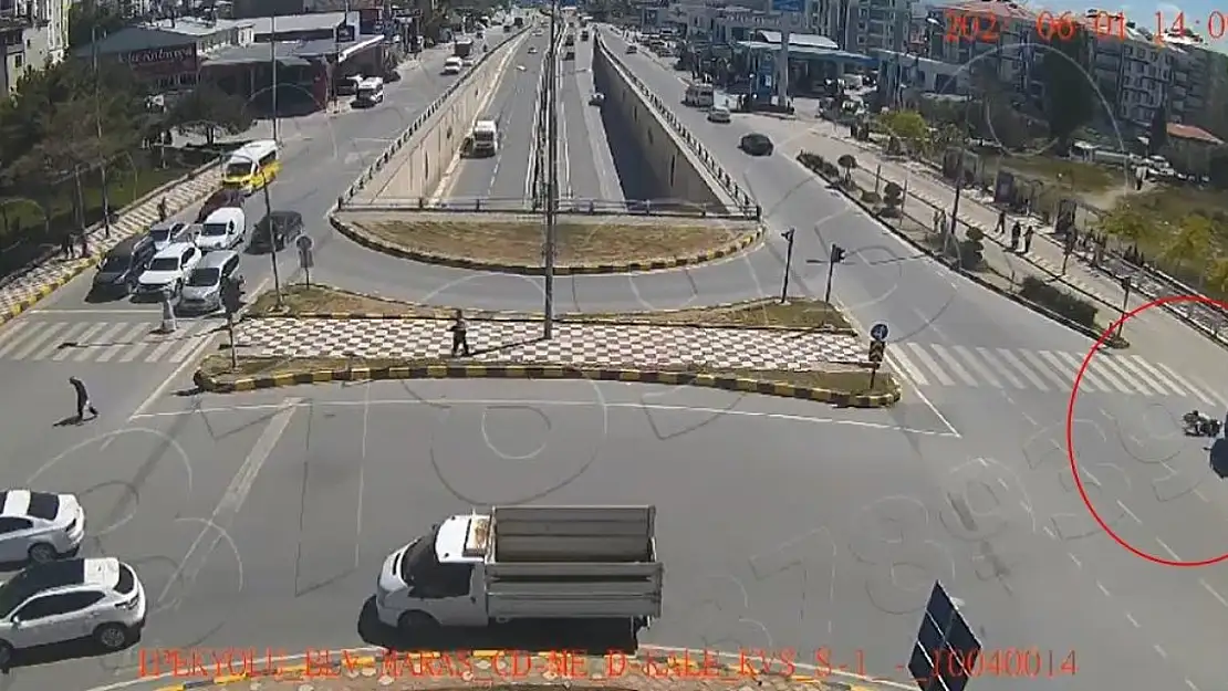 Bisikletli öğretmenin hayatını kaybettiği feci kaza kamerada