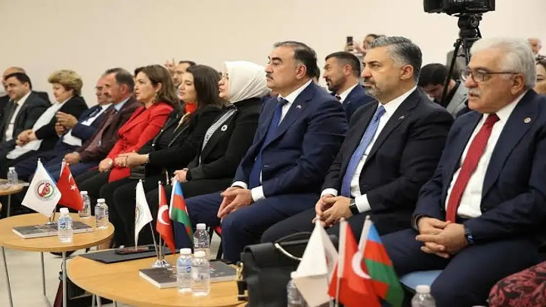 Azerbaycan'ın bağımsızlığının 106. yıl dönümü Iğdır'da kutlandı