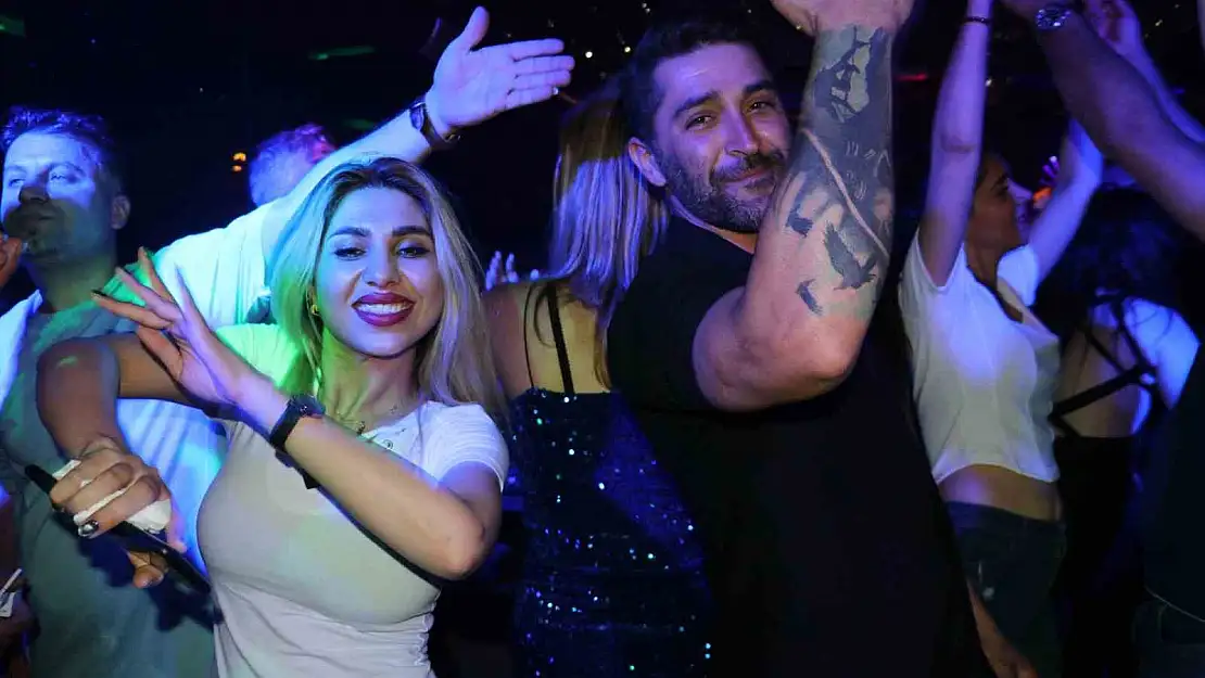 Van İranlı turistlerin eğlence merkezi oldu