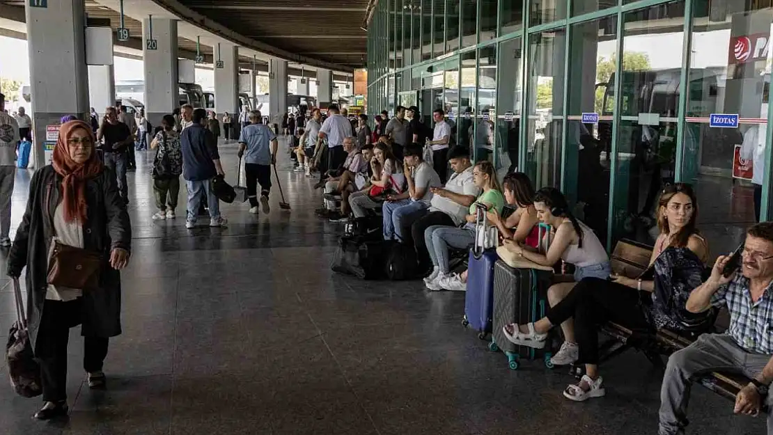 Biletler tükendi, günde bine yakın araç çıkış yapıyor