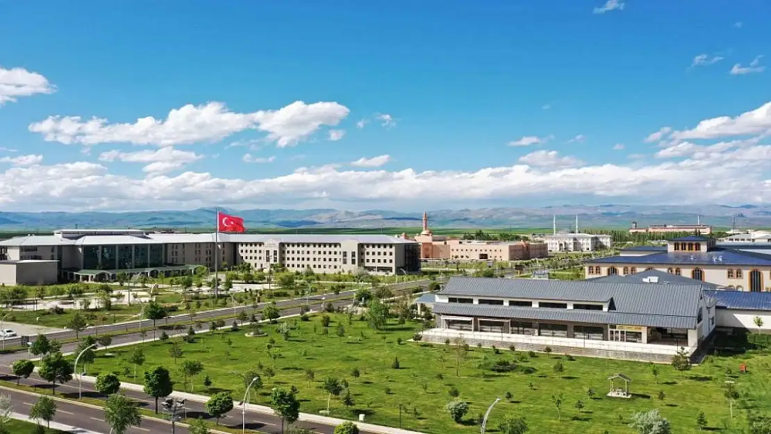 Ağrı İÇÜ'de yaz çalışmaları erken başladı