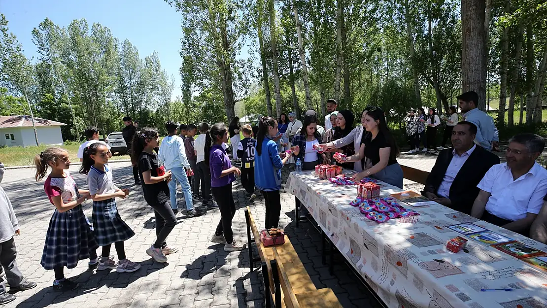 Muş'ta bakım ve eğlence timi işbaşında