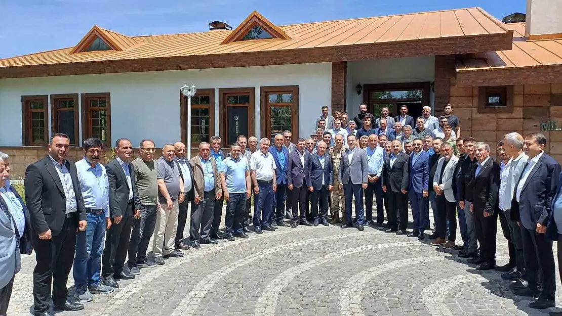 Muş'ta bayramlaşma töreni düzenlendi