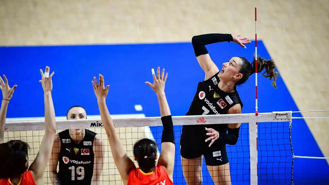 2024 FIVB Voleybol Milletler Ligi: Çin: 3 - Türkiye: 2
