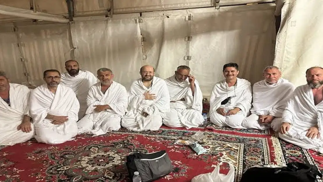 Milyonlar hacı oldu