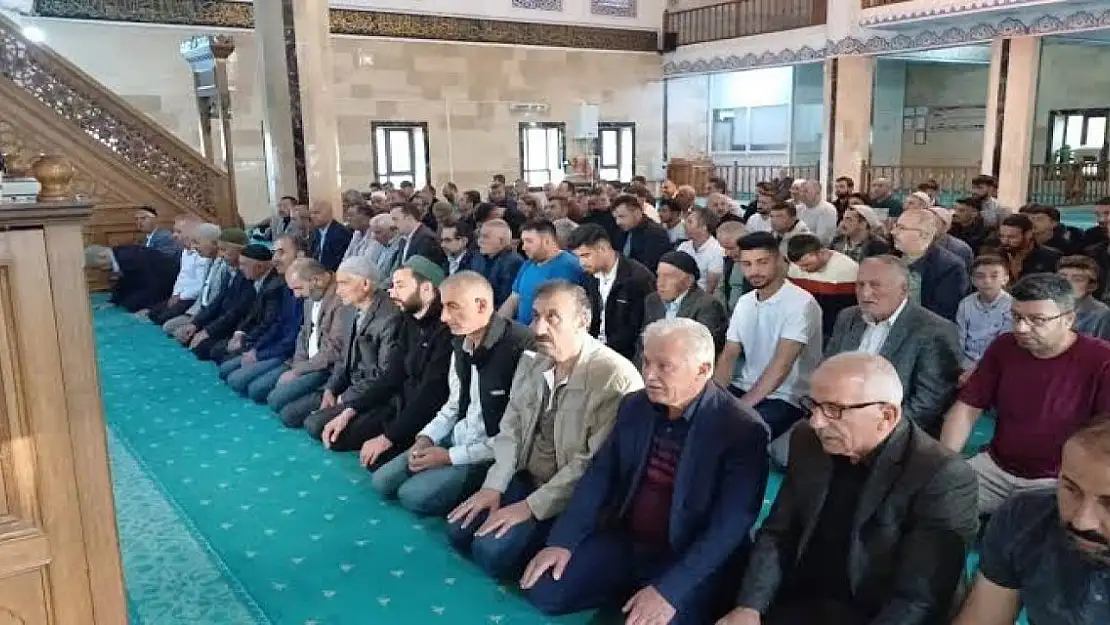 Muş'ta bayram namazı kılındı