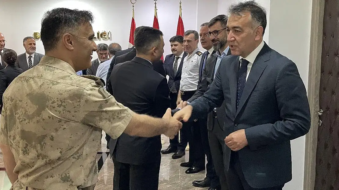 Bitlis'te bayramlaşma programı düzenlendi