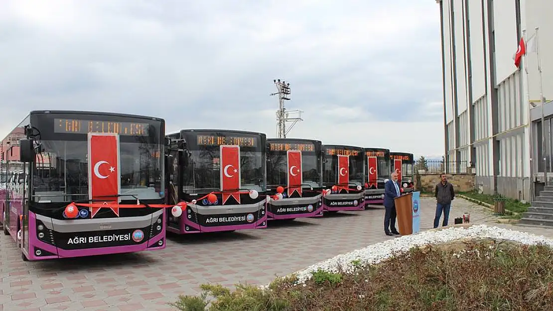 Ağrı'ya yeni otobüsler alındı