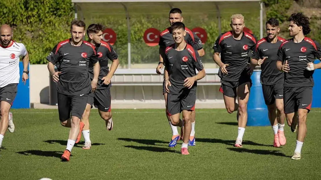 A Milli Takım'da Çekya maçı hazırlıkları sürüyor