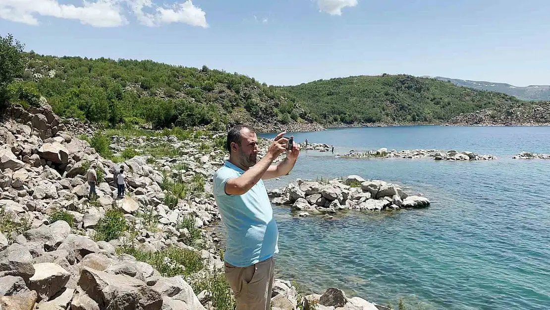 Nemrut Krater Gölü turistleri ağırlıyor