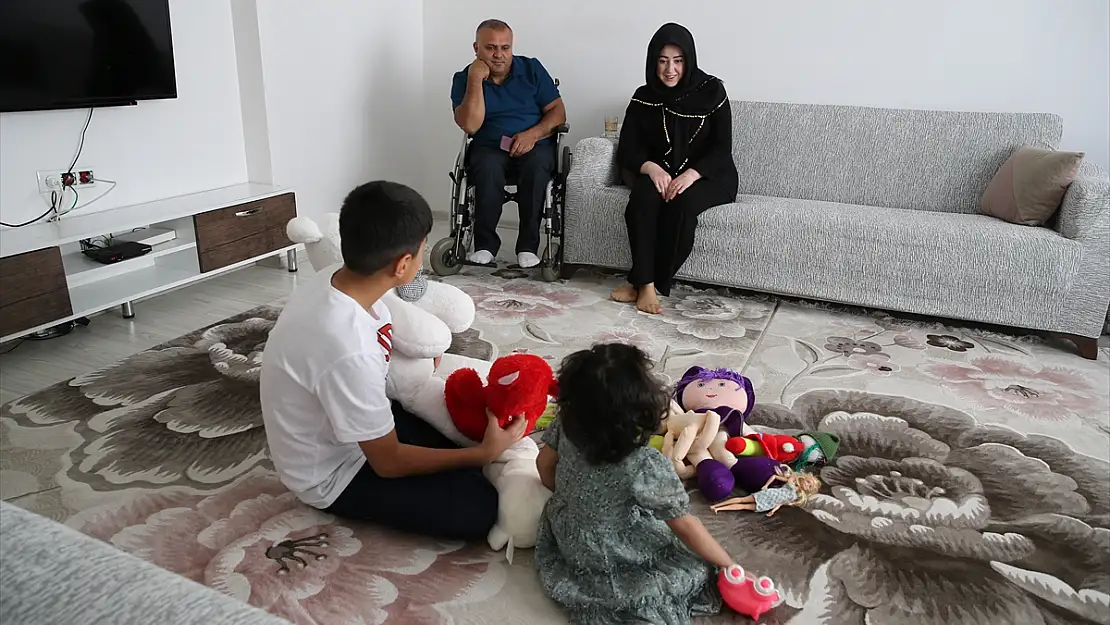 Van'da depremzede çift, ikinci çocuk hayalini 'koruyucu aile' olarak gerçekleştirdi