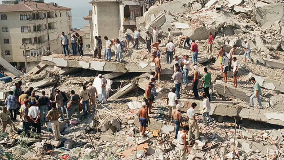 17 Ağustos 1999 Marmara Depremi'nde kaç bina yıkıldı, kaç kişi öldü?
