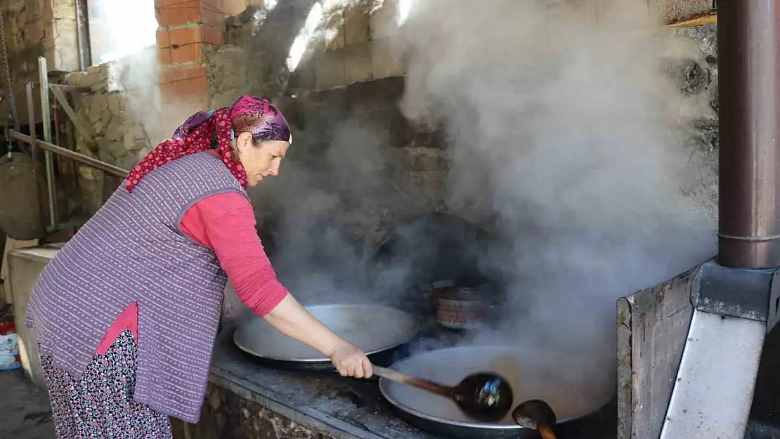Erzurum'da pekmez zamanı