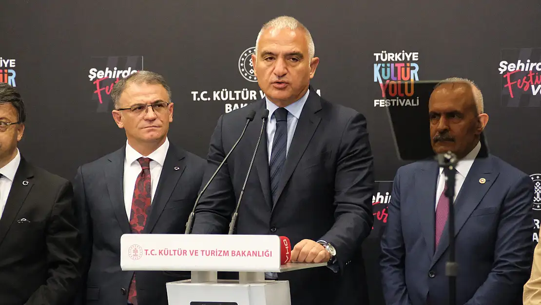 Bakan Ersoy, Van Kültür Yolu Festivali'nin açılışına katıldı
