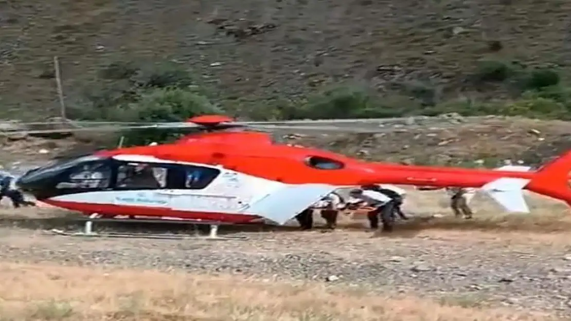 Bitlis'te ambulans helikopter 40 yaşındaki hasta için havalandı