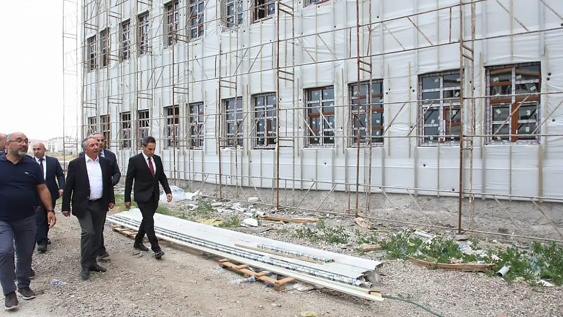 Ağrı'da Tıp Fakültesi binasında sona doğru