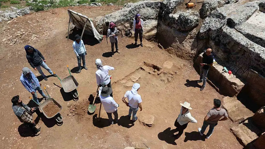 Diyarbakır'da Roma dönemine ait 60 çocuk mezarı bulundu