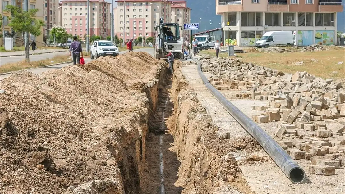 Bitlis'te altyapı ve içme suyu çalışmalarında yoğun mesai