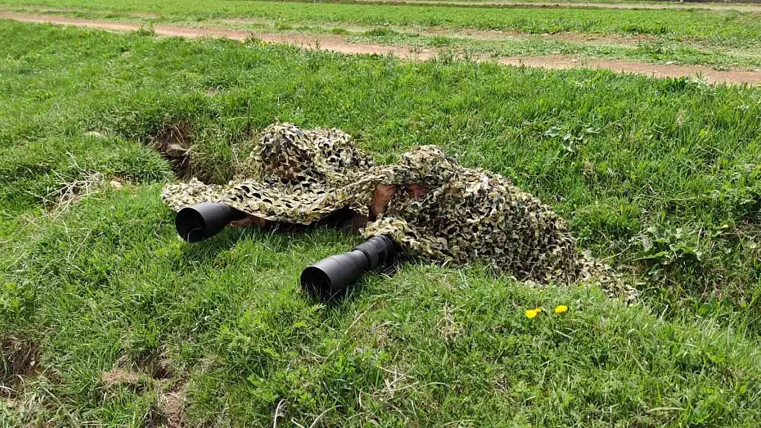 Van'da doğa fotoğrafçıların sabrı görülmeye değer sonuçlar çıkarıyor