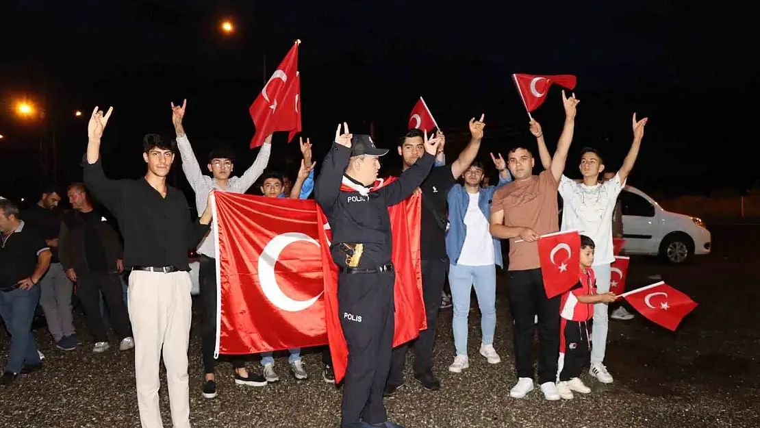 Erzurum Polisi otizmli gencin hayalini gerçekleştirdi