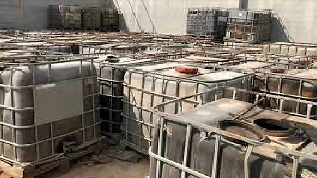 İran'da 2 milyon litre kaçak yakıt ele geçirildi