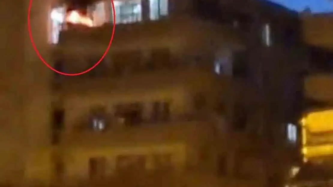 Diyarbakır'da evin balkonunda çıkan alevler korkuttu