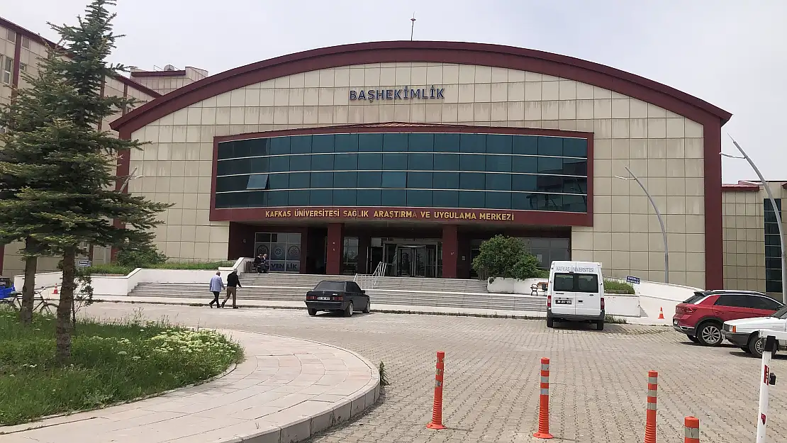Kars Kafkas Üniversitesi'ndeki milyonluk robot çürümeye terk edildi