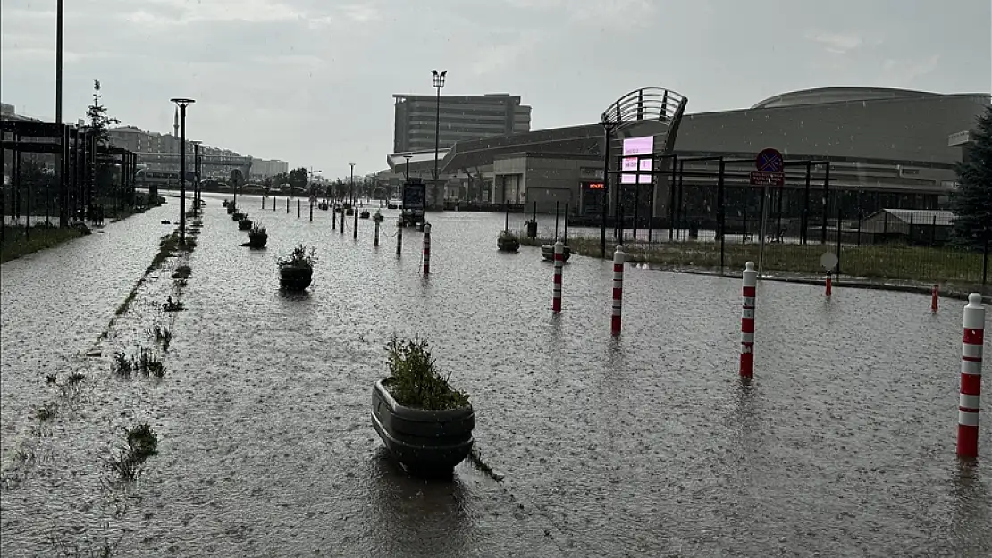 Meteorolojiden Erzurum, Kars, ve Ardahan kuvvetli yağış uyarısı