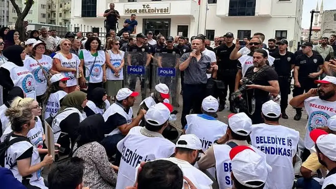 Iğdır'da Memur-Sen'den belediyedeki işten çıkarmalara tepki