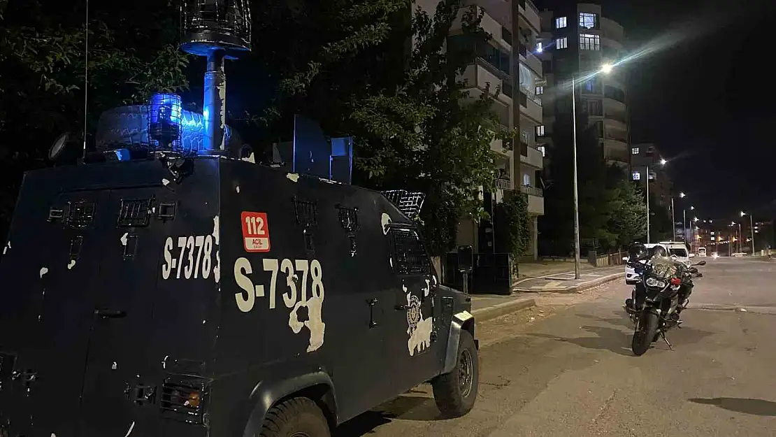 Diyarbakır'da abla kardeş, dayıları tarafından vuruldu