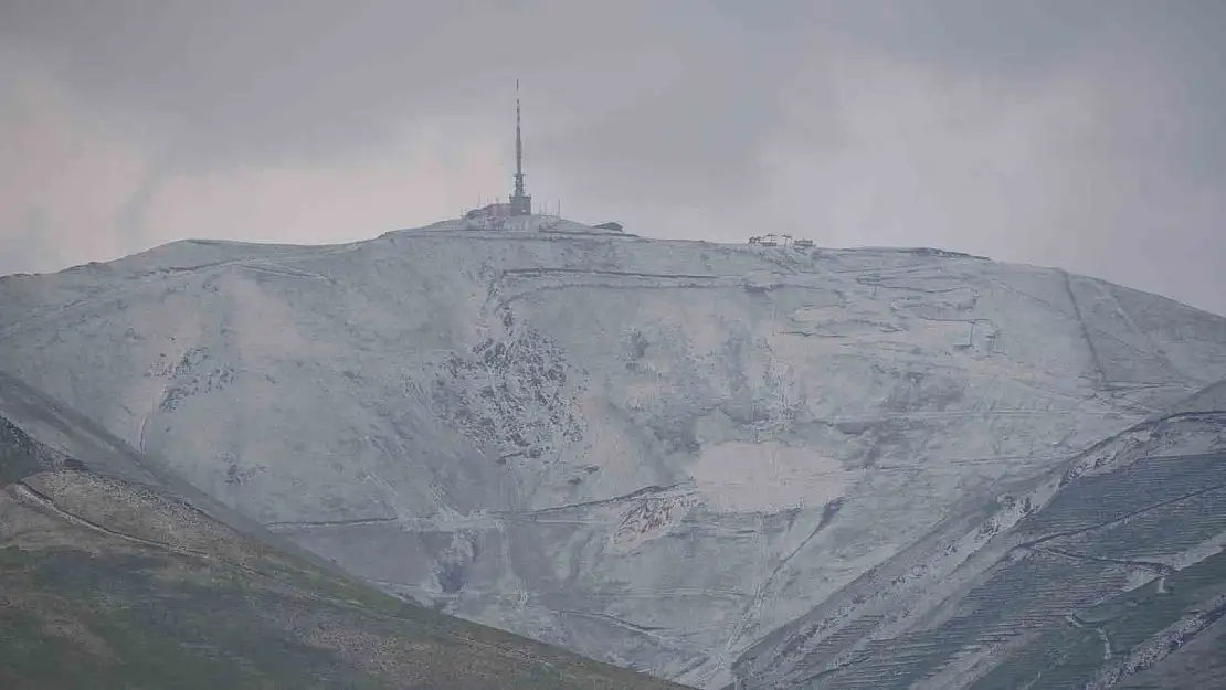 Erzurum Palandöken beyaza büründü