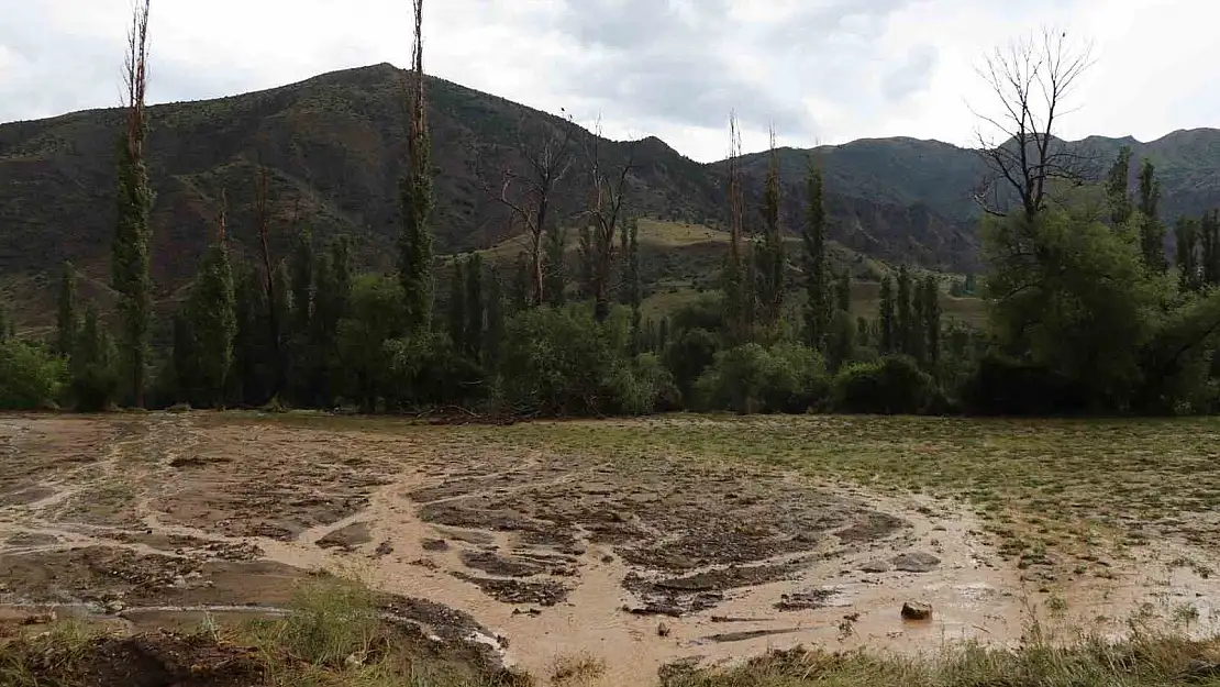 Erzurum Oltu'da sel felaketi