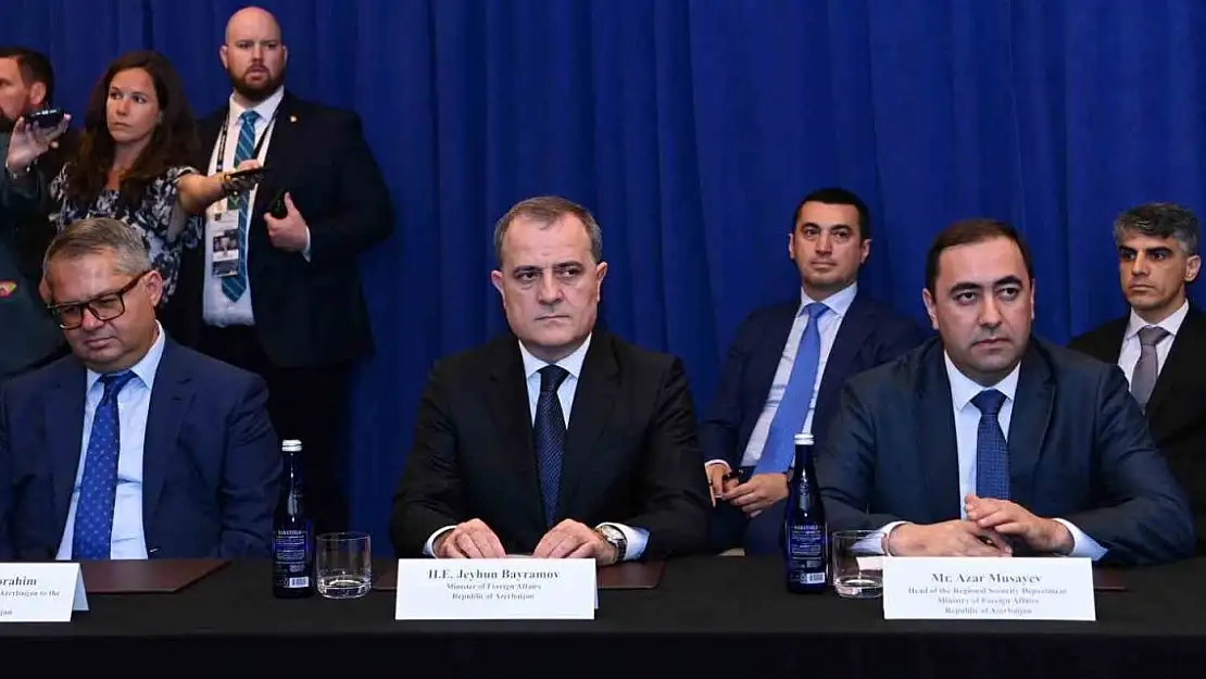 Azerbaycan ve Ermenistan dışişleri bakanları ABD'de bir araya geldi