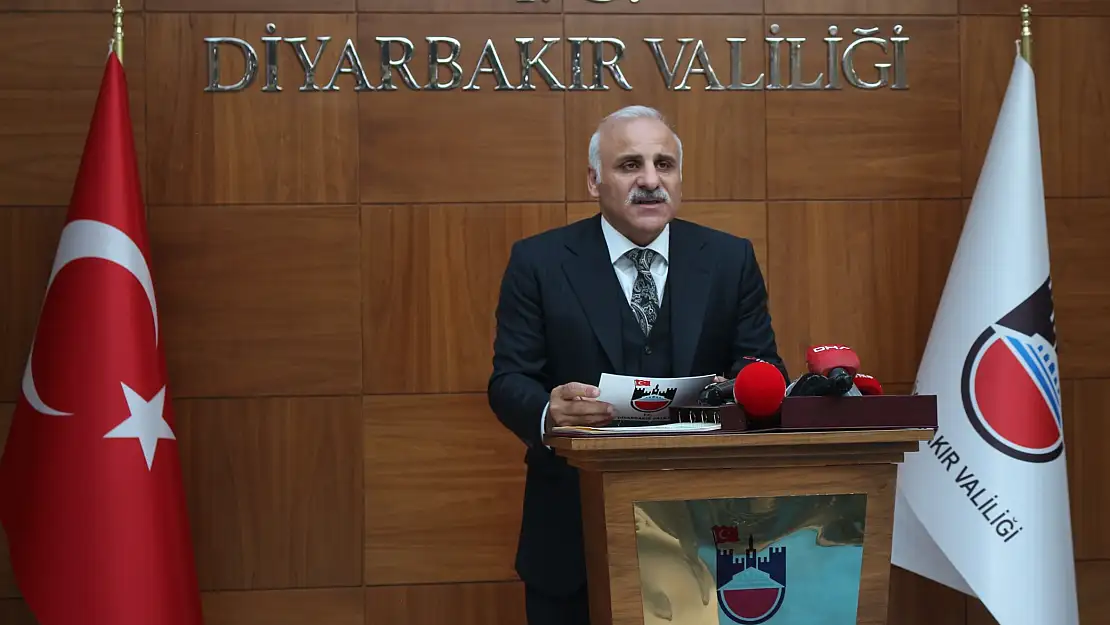 Diyarbakır'ın yeni Valisi Murat Zorluoğlu göreve başladı