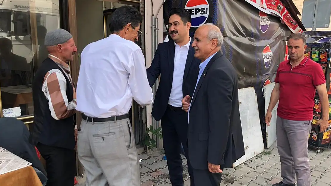 Hamur Kaymakamı vatandaşla helalleşti