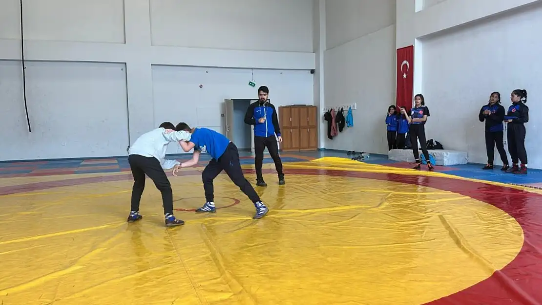 Ağrı'da Ata Sporu Güreş hala popüler