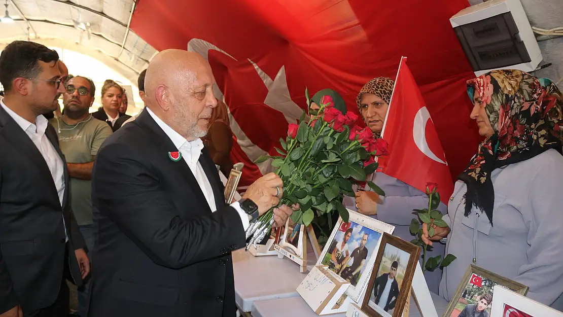 HAK-İŞ Genel Başkanı Arslan, Diyarbakır annelerini ziyaret etti