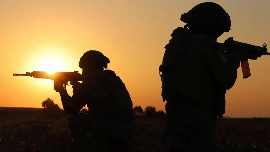 Irak'ın kuzeyindeki barınma alanlarından kaçan 3 PKK'lı terörist teslim oldu