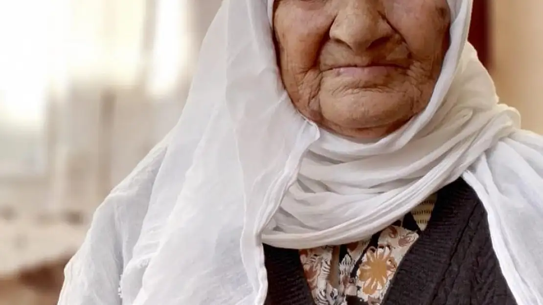 Van'da Sündüs katliamından kurtulan Feride Nine aynı gün hayatını kaybetti