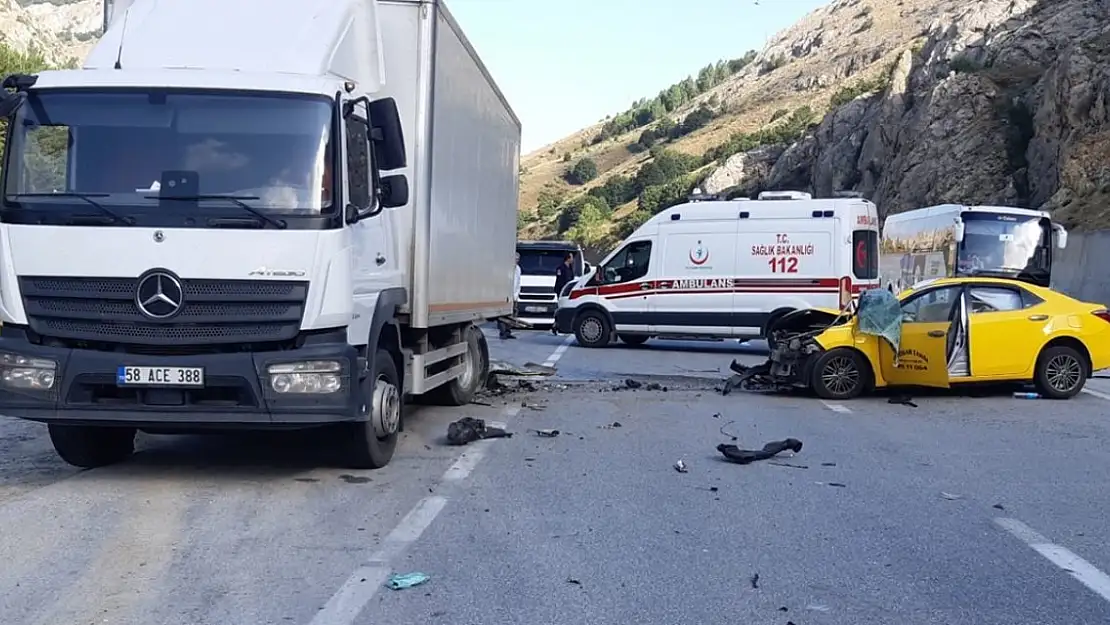 Ağrı'da görev yapan komiser kazada hayatını kaybetti