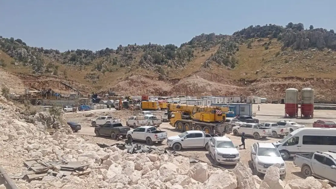 Gabar Dağı'nda petrol arama sondajı devrildi: 3 yaralı