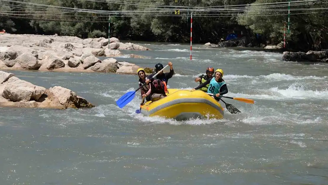 Tunceli'de, Rafting Türkiye Kulüpler Kupası düzenlendi