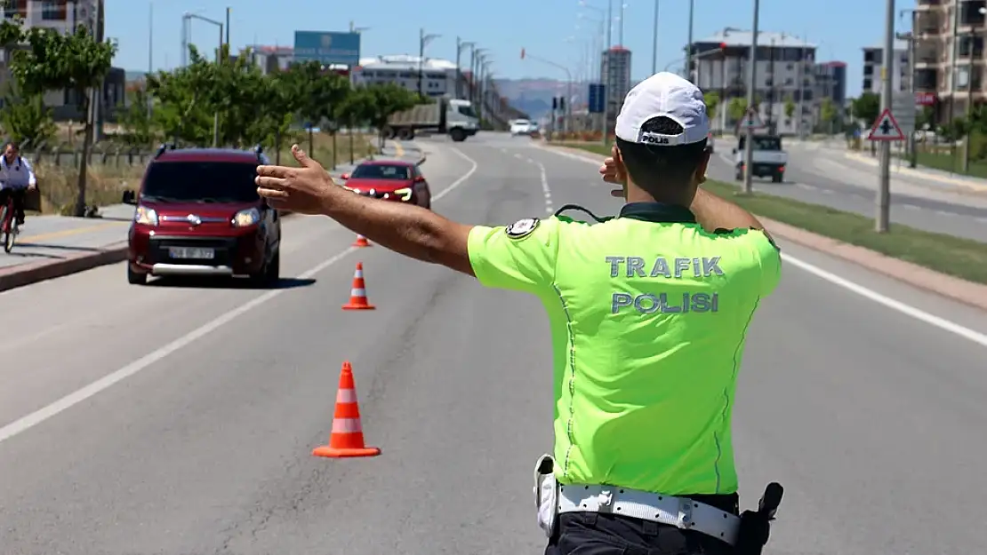 Van'da 84 araç trafikten men