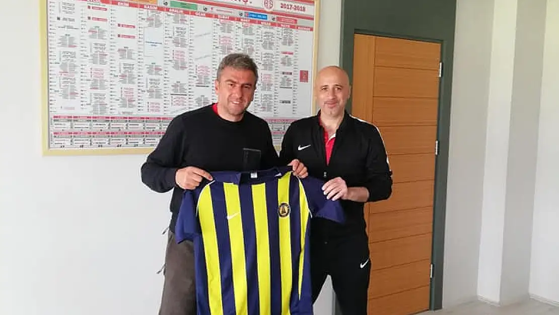 Ağrı 1970 Spor'dan Hamza Hamzaoğlu'na ziyaret