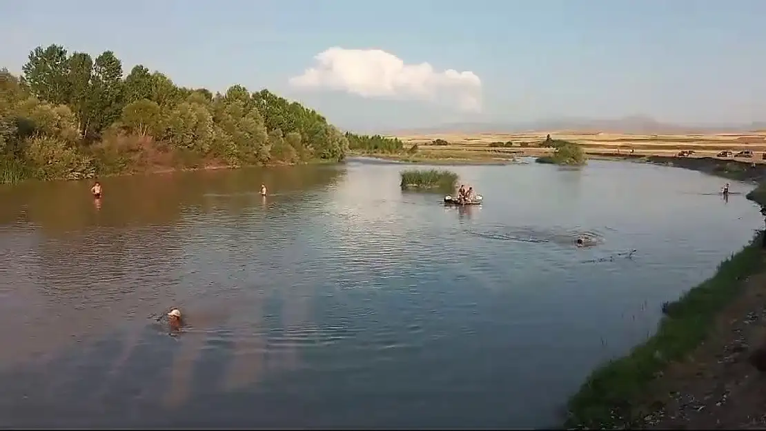 Erzurum'da gölete giren çocuk kayboldu