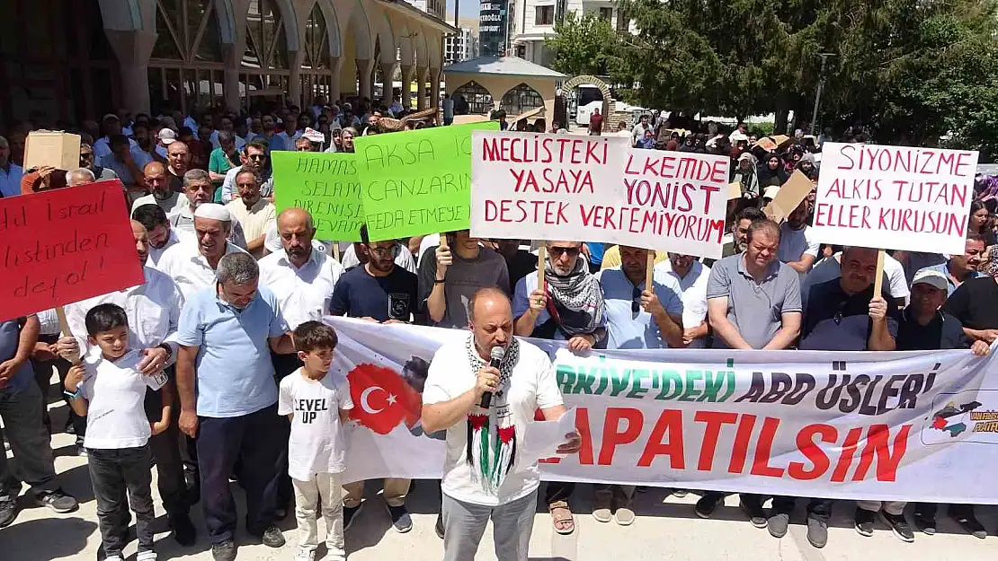 Van'da İsrail protesto edildi