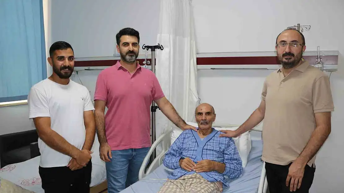 Diyarbakır'da 66 yaşındaki hasta tümörden 6 saatlik operasyonla kurtuldu