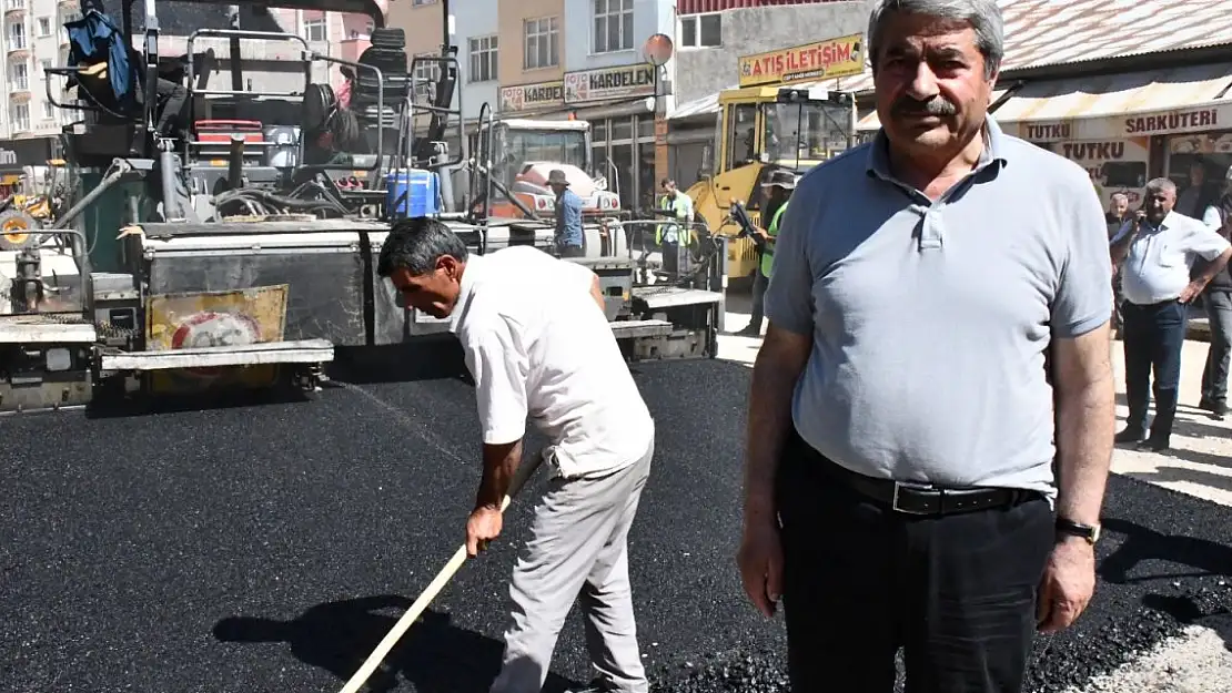 Patnos'a ilk asfalt döküldü
