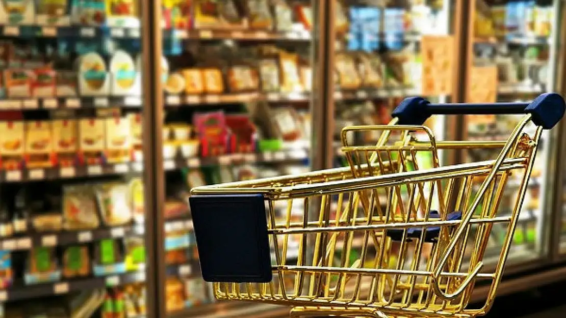 Markette 37 üründen 13'ünde fiyatlar arttı