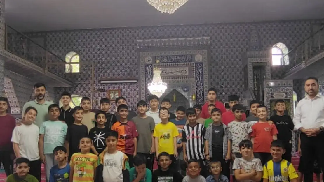 Doğubayazıt'ta hayırseverlerden örnek davranış